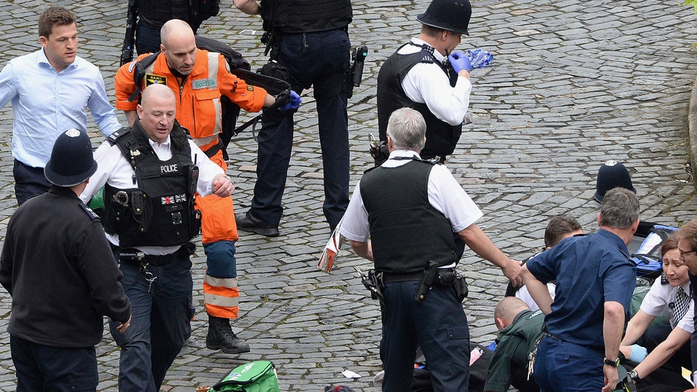 Polizei und Rettung in London