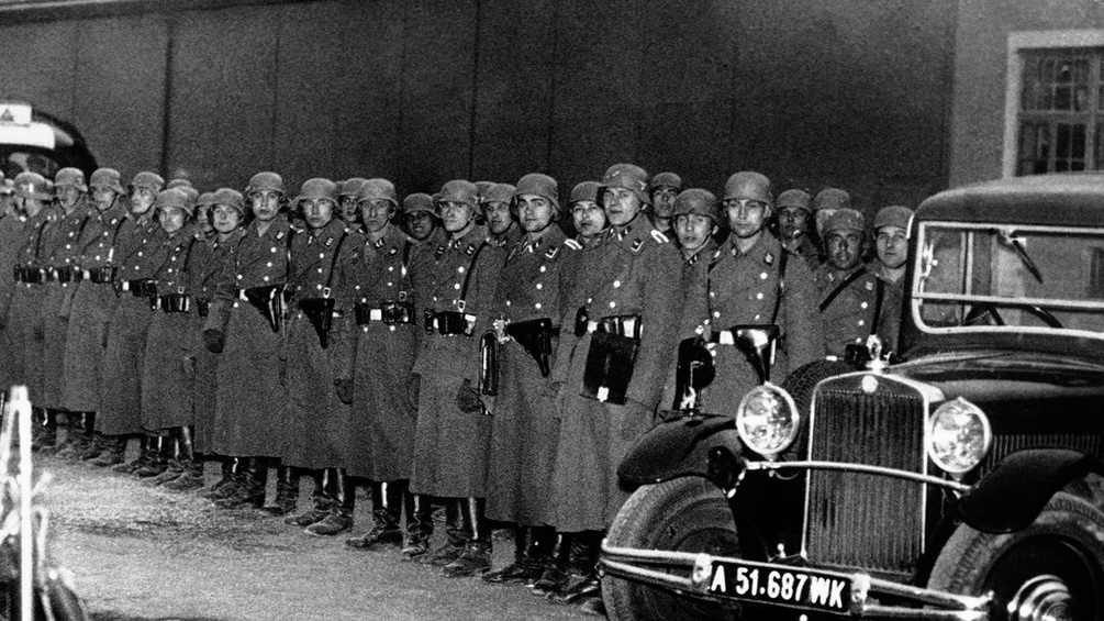 Deutsche Soldaten am Wiener Flughafen