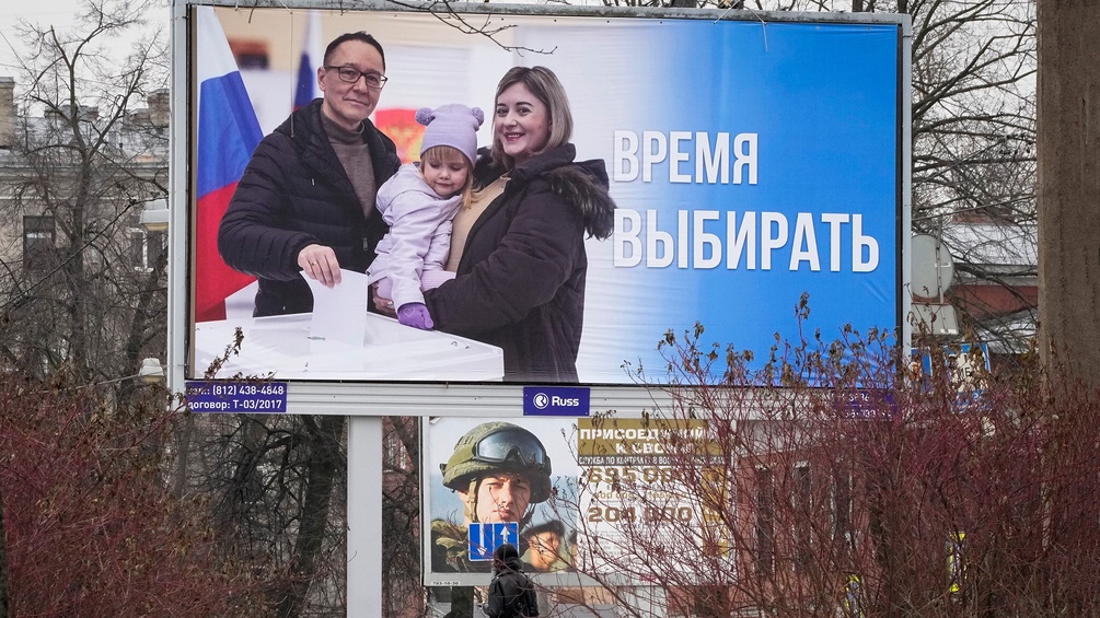 Wahlen in Russland: Werbeplakat "Zeit abzustimmen"