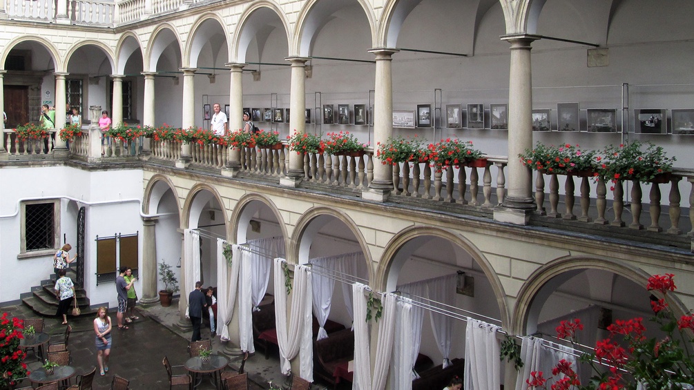Renaissance-Hof des Palais Kornjakt