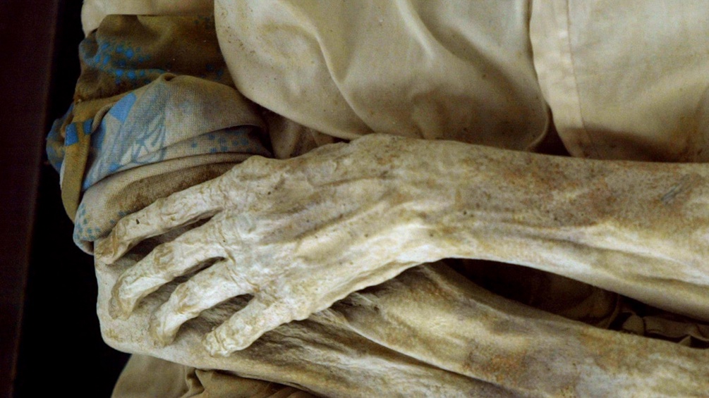 Hände einer Mumie