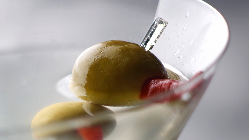 Martini-Cocktail mit Olive