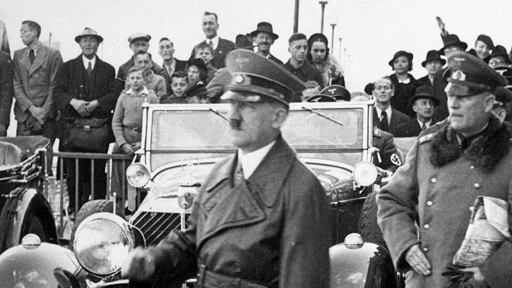 Adolf Hitler, März 1938
