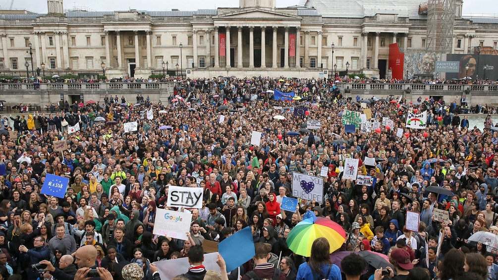 Menschen am Trafalgar Square