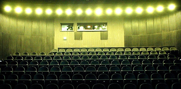 Leerer Kinosaal (Filmmuseum)
