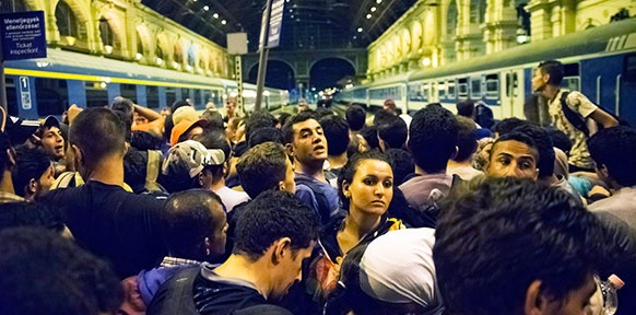 Flüchtlinge am Bahnsteig