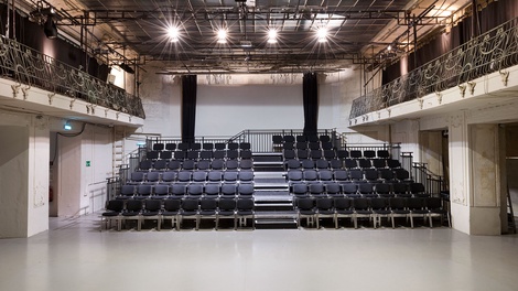 Theater Hamakom