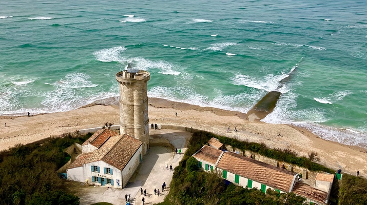 Ile de Re, Leuchtturm an der Küste