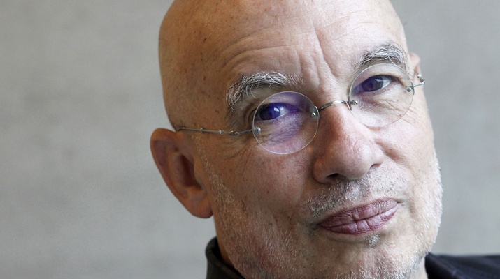 Dennis Russell Davies