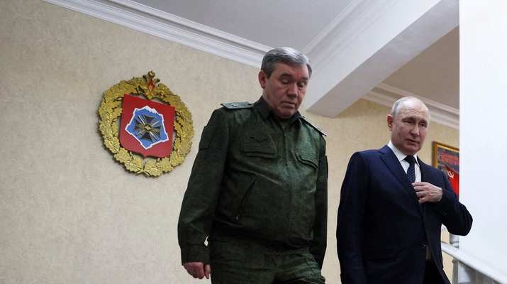 Waleri Gerassimow und Wladimir Putin