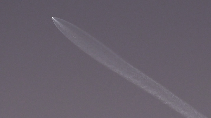 Starlink Satelliten werden ins All geschossen.