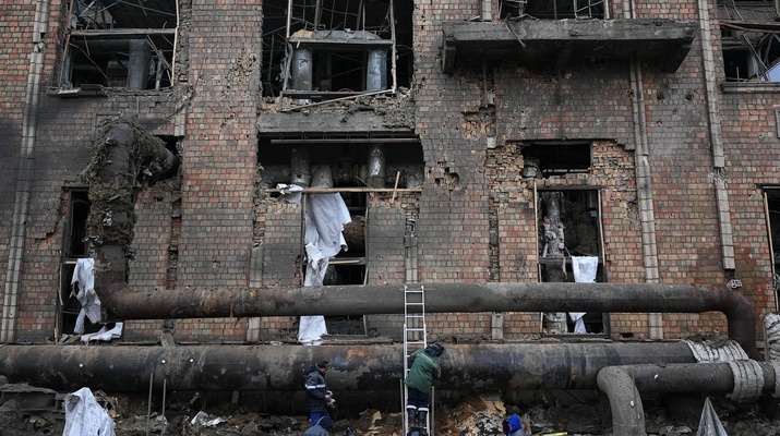 Zerstörtes Wärmekraftwerk in Kiev