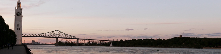 Tour de l'Horloge ist ein Uhrturm in Montreal