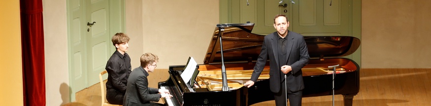  Liviu Holender, Bariton; Lukas Rommelspacher, Klavier