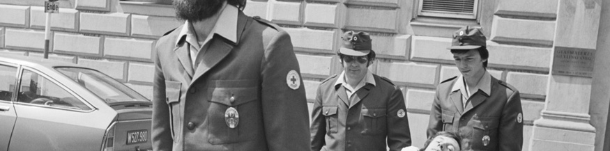 Zivildiener im Einsatz , 1975