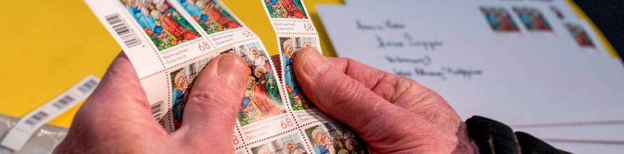 Briefmarken im Sonder Postamt