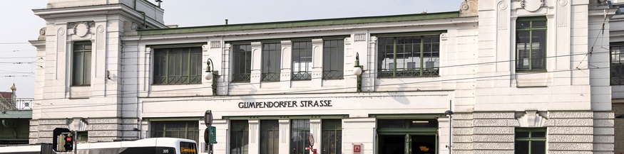 U-Bahnstation der Linie U6 und Straßenbahn Haltestelle Gumpendorfer Straße in Wien