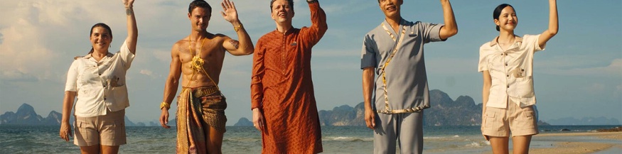 "The White Lotus", US-Serie - Menschen am Strand winken