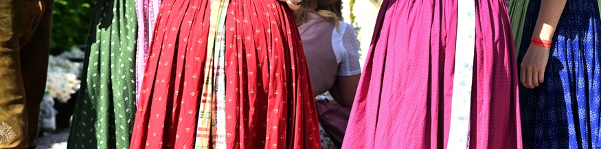 Österreichische Trachten: Dirndl