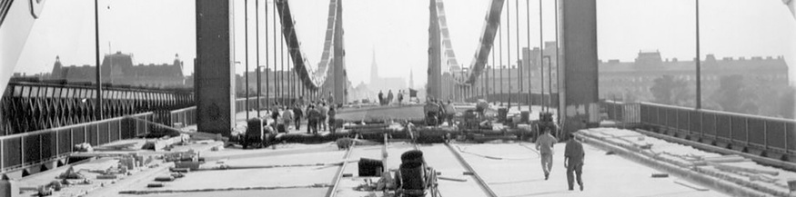 Die Reichsbrücke kurz vor der Fertigstellung, 1937