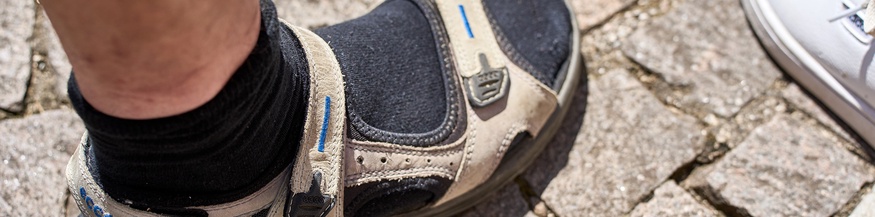 Socken mit Sandalen