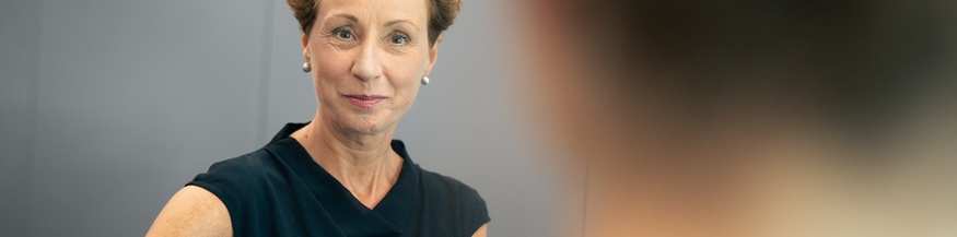Foto: Krisztina Rozgonyi im Gespräch mit Mari Lang