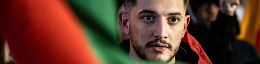 Kurdischer Demonstrant in Deutschland