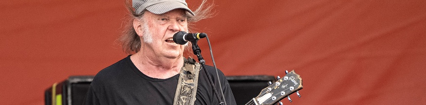 Neil Young, 2024