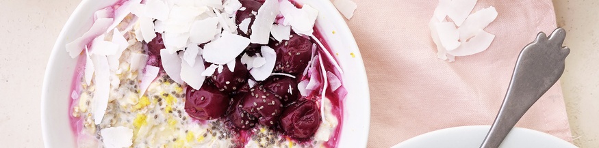 Porridge mit Obst, Himbeeren