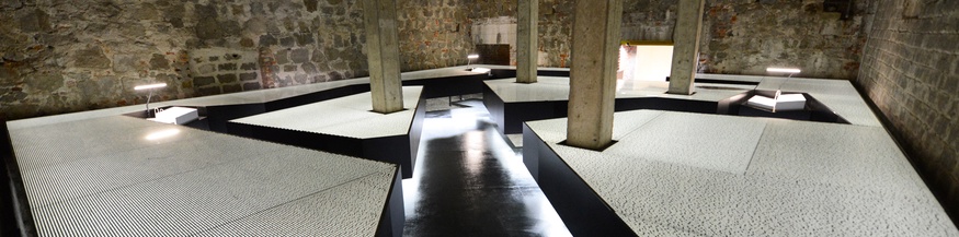 KZ-GEDENKSTÄTTE MAUTHAUSEN/MAUTHAUSEN MEMORIAL Raum der Namen in Mauthausen.