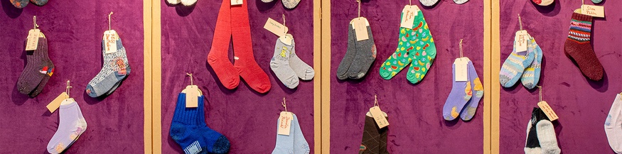 Ausgestellte Socken beim re:pair-Festival