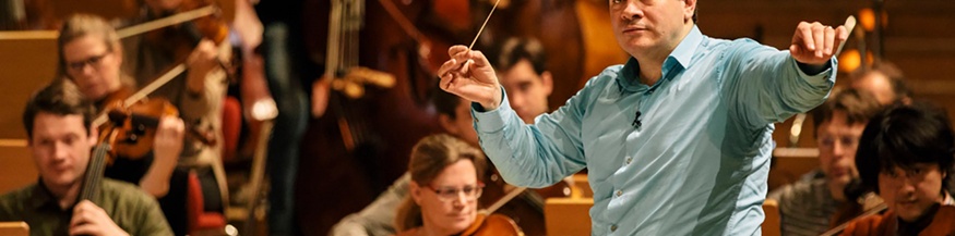 Cristian Macelaru mit dem WDR Sinfonieorchester