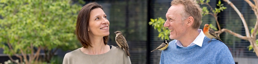 Eva Teimel und Peter Waldenberger, KI-ergänzte Vögelchen