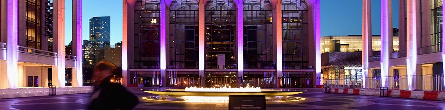 Metropolitan Opera New York, abendliche Beleuchtung