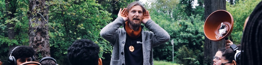 Forest Groove, Vortragender