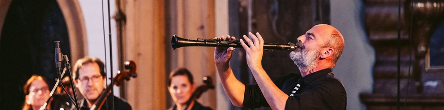 Klarinettist Kinan Azmeh mit den Vienna Classical Players beim Carinthischen Sommer 2026