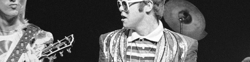 Elton John 1976 im Madison Square Garden in New York
