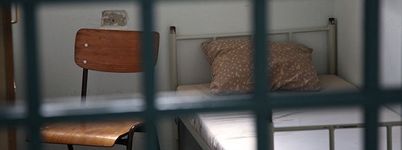 Blick in eine Gefängniszelle