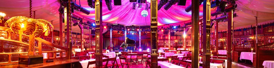 Bar jeder Vernunft: Blick in den Spiegelzelt-Saal