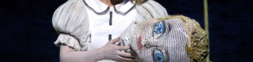 "Alice im Wunderland" (Alice in Wonderland), BRD 2007, Regie: Ellen Fellmann, Komponist: David Henry Hwang und Unsuk Chin