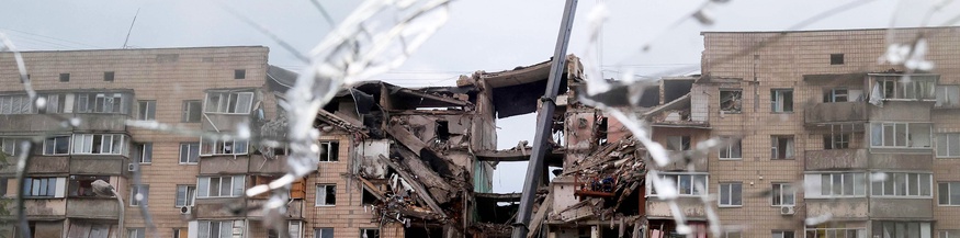 Zerbombtes Gebäude in Kiew