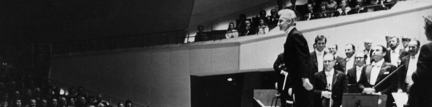 Herbert von Karajan dirigiert die Berliner Philharmoniker, 1975