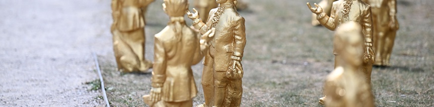 Skulptureninstallation "Mozart - Das unbezähmbare Genie" des deutschen Konzeptkünstlers Ottmar Hörl