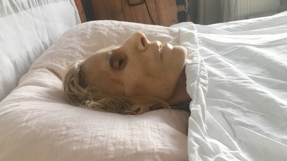 Jutta Winkelmann am Totenbett