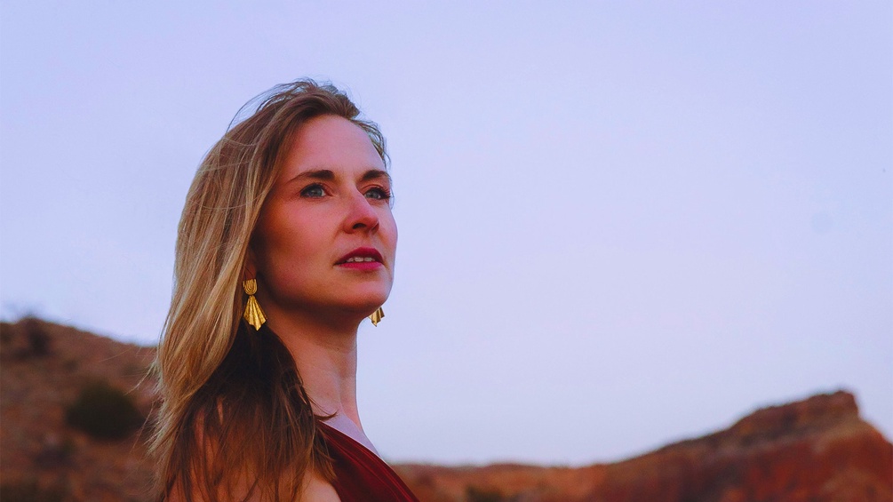 Elenora Pertz "Terra"