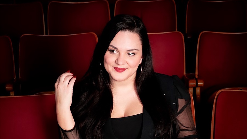 AMBER PRODUCTIONS Ina Jovanovic