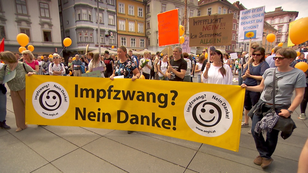 Am Schauplatz, "Corona - eine große Verschwörung?", Demoteilnehmer/innen, Demonstration Graz.