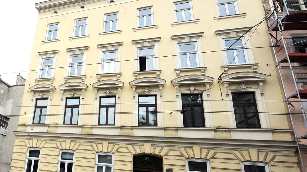 Gelbes Zinshaus in Wien