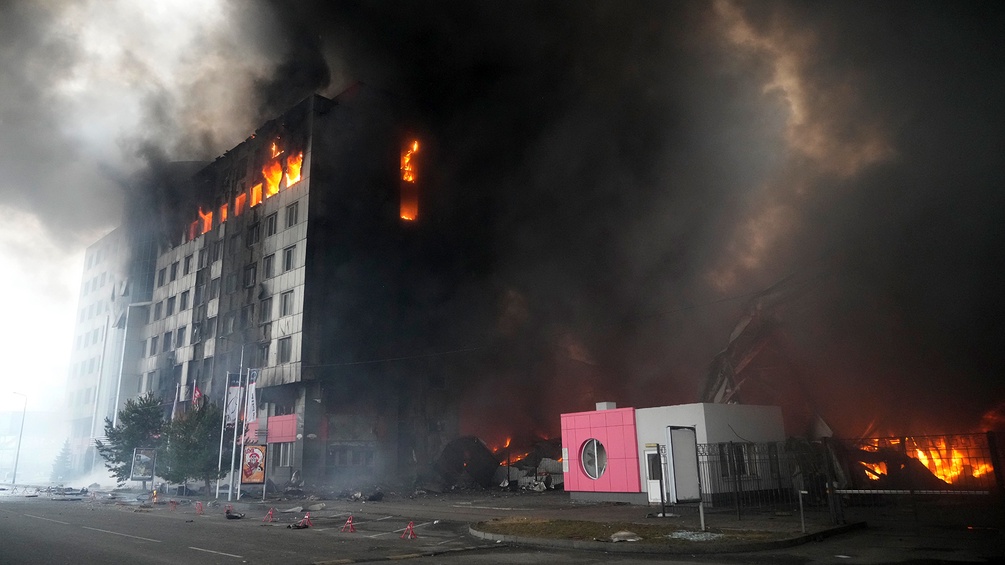 Brennendes Gebäude in Kiev