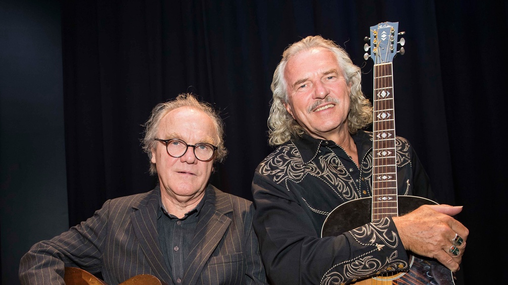 MICHAEL KOEHLMEIER UND HANS THESSINK © FRANZ NEUMAYR Michael Koehlmeier und Hans Thessink mit ihren Instrumenten.